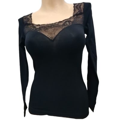 Ženska majica dolg rokav s čipko iz bombaža in elastana. Spodnje majice kratek - dolg - 3/4 rokav in puliji trgovinamacek