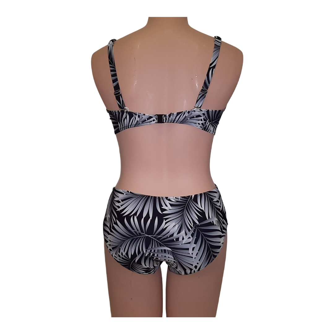 Ženske dvodelne kopalke z oblikovano košarico brez kosti. Dvodelne trgovinamacek 2