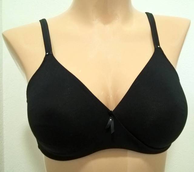 Nepodloženi Nepodložen bombažen modrček brez kosti. Samo v košarici C trgovinamacek 2 Nepodložen bombažen modrček brez kosti. Samo v košarici C Nepodloženi trgovinamacek 2